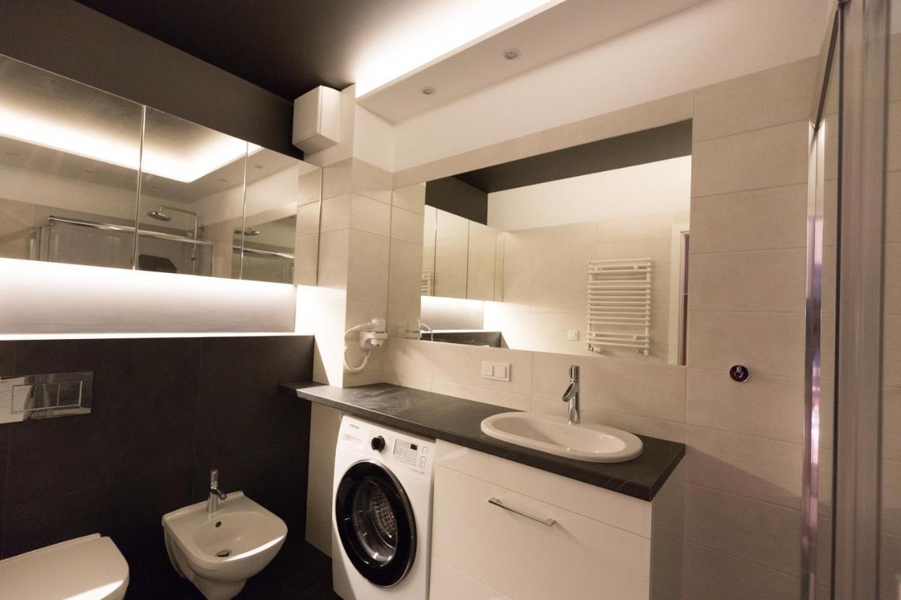 شقة Apartlogy Aura2 78 - Experience Intelligent Living While Travelling غدانسك المظهر الخارجي الصورة