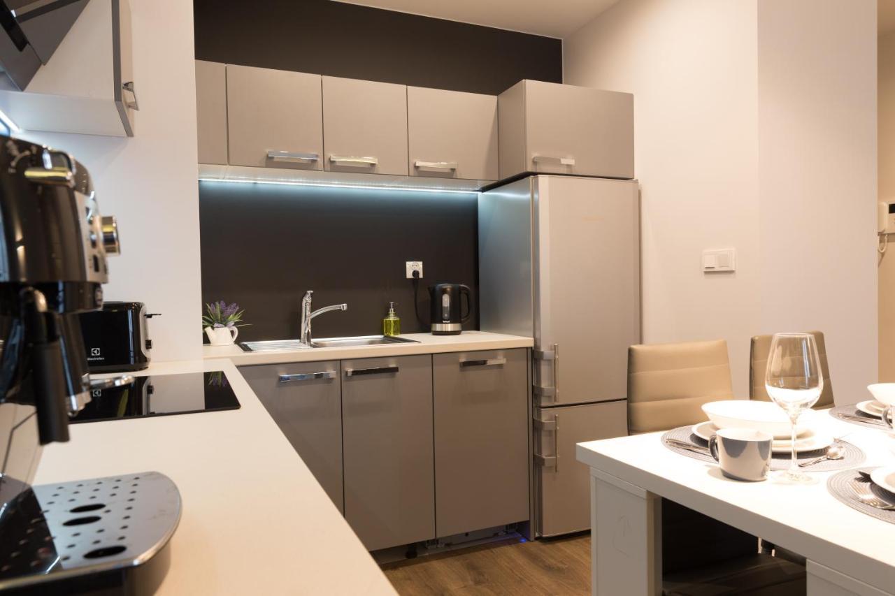 شقة Apartlogy Aura2 78 - Experience Intelligent Living While Travelling غدانسك المظهر الخارجي الصورة