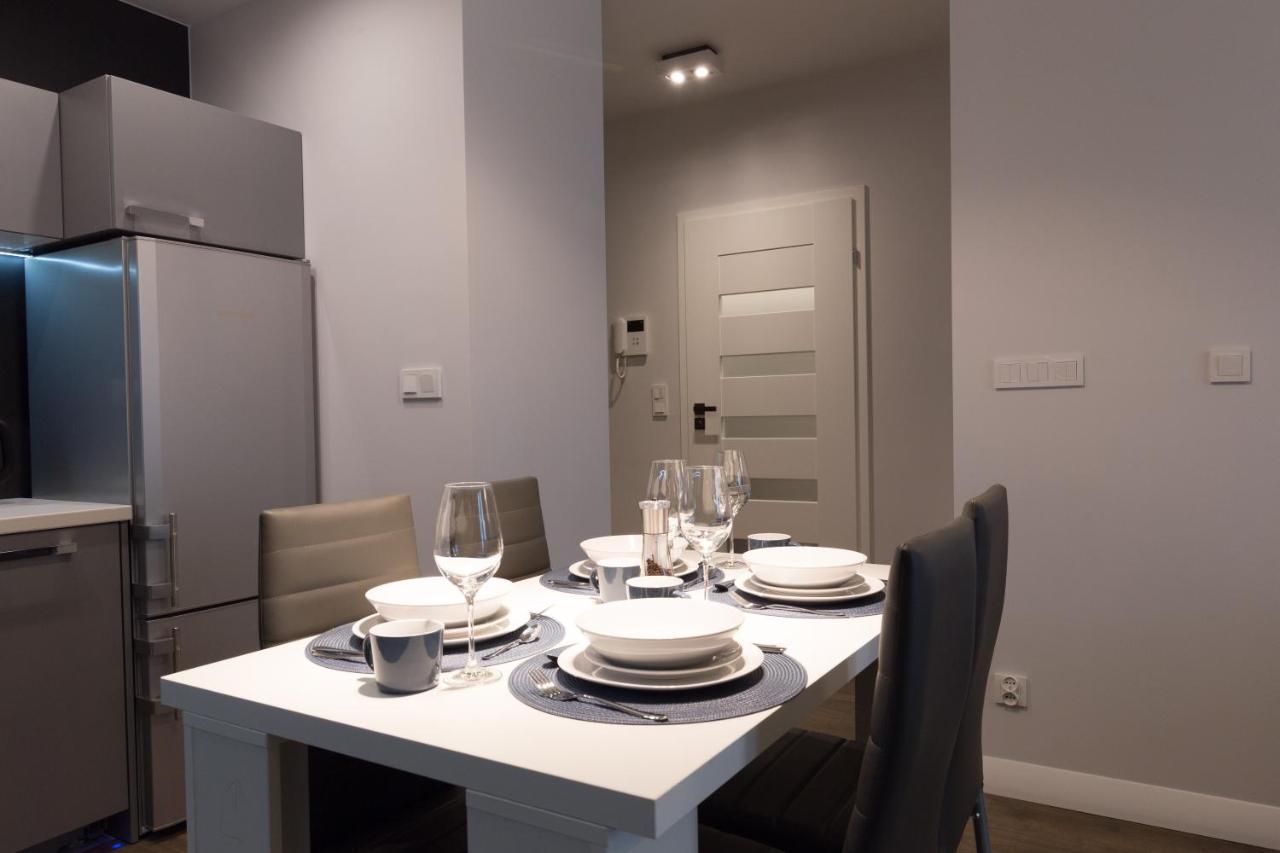 شقة Apartlogy Aura2 78 - Experience Intelligent Living While Travelling غدانسك المظهر الخارجي الصورة